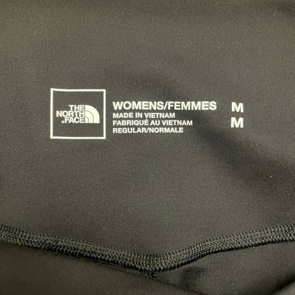 New north face leggings with pockets - Picture 3 of 3